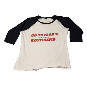 "Go Taylor's Boyfriend" KC Chiefs NFL Swift + Travis Kelce T-Shirt Women's M